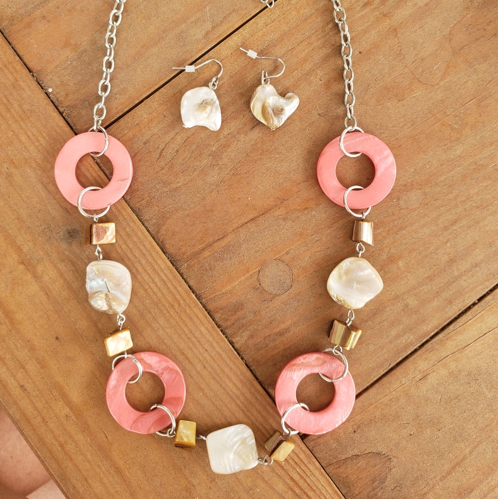 1990's Shell Jewelry Set